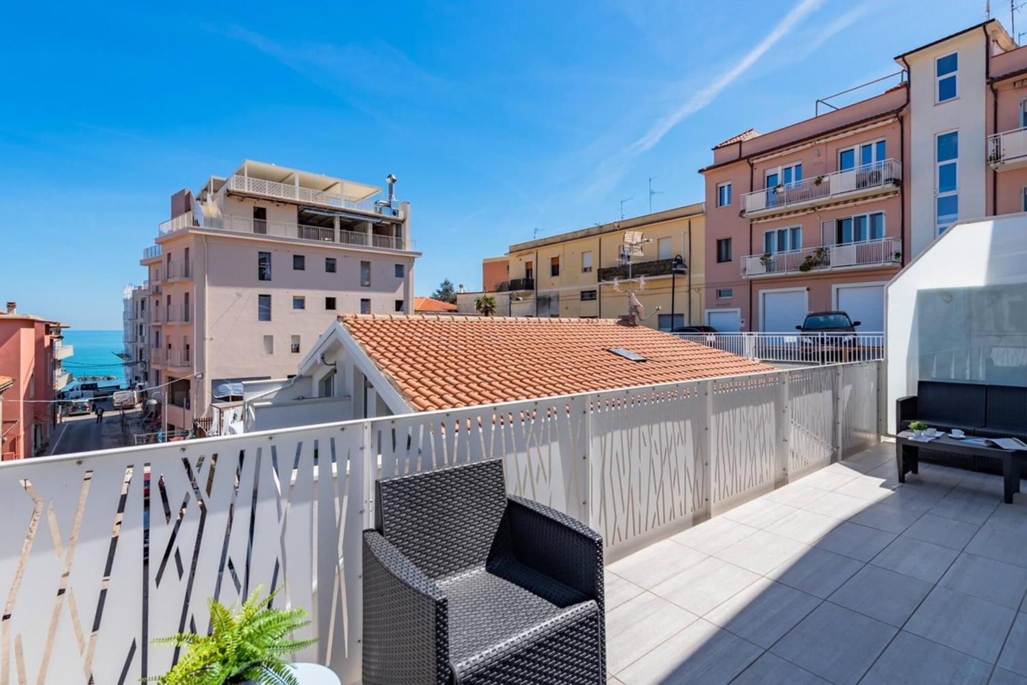Blu Mare - Yourplace Abruzzo Marina di San Vito Esterno foto