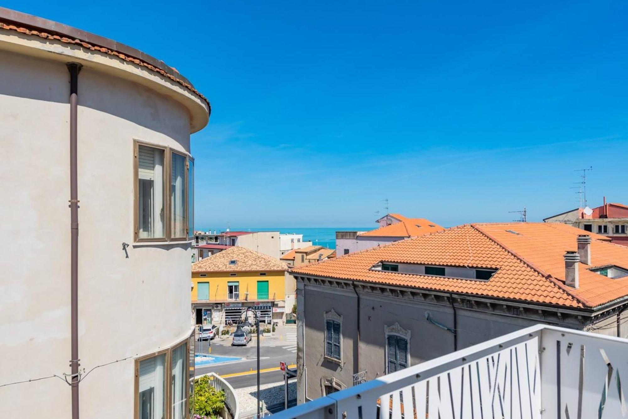Blu Mare - Yourplace Abruzzo Marina di San Vito Esterno foto